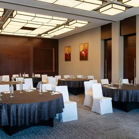 Le Meridien City Centre Bahrain-3